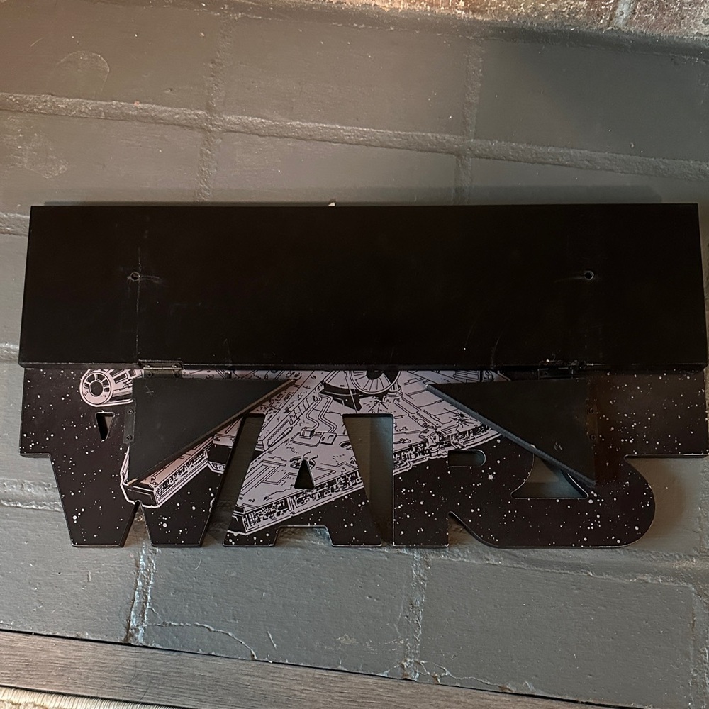 Star Wars Black and Gray Wall Display Shelf - Picture 3 of 4